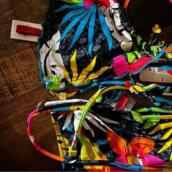 NWT Gossip Bikini - Picture 5 of 5